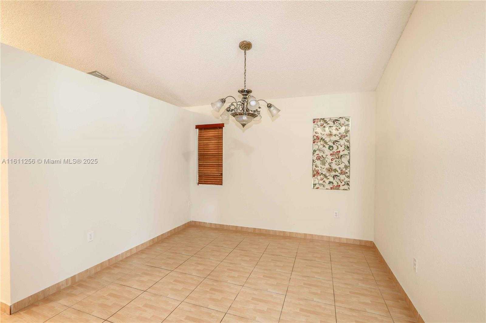 Small Image of 21532 SOUTH WEST 88TH PL, Cutler Bay Number 6