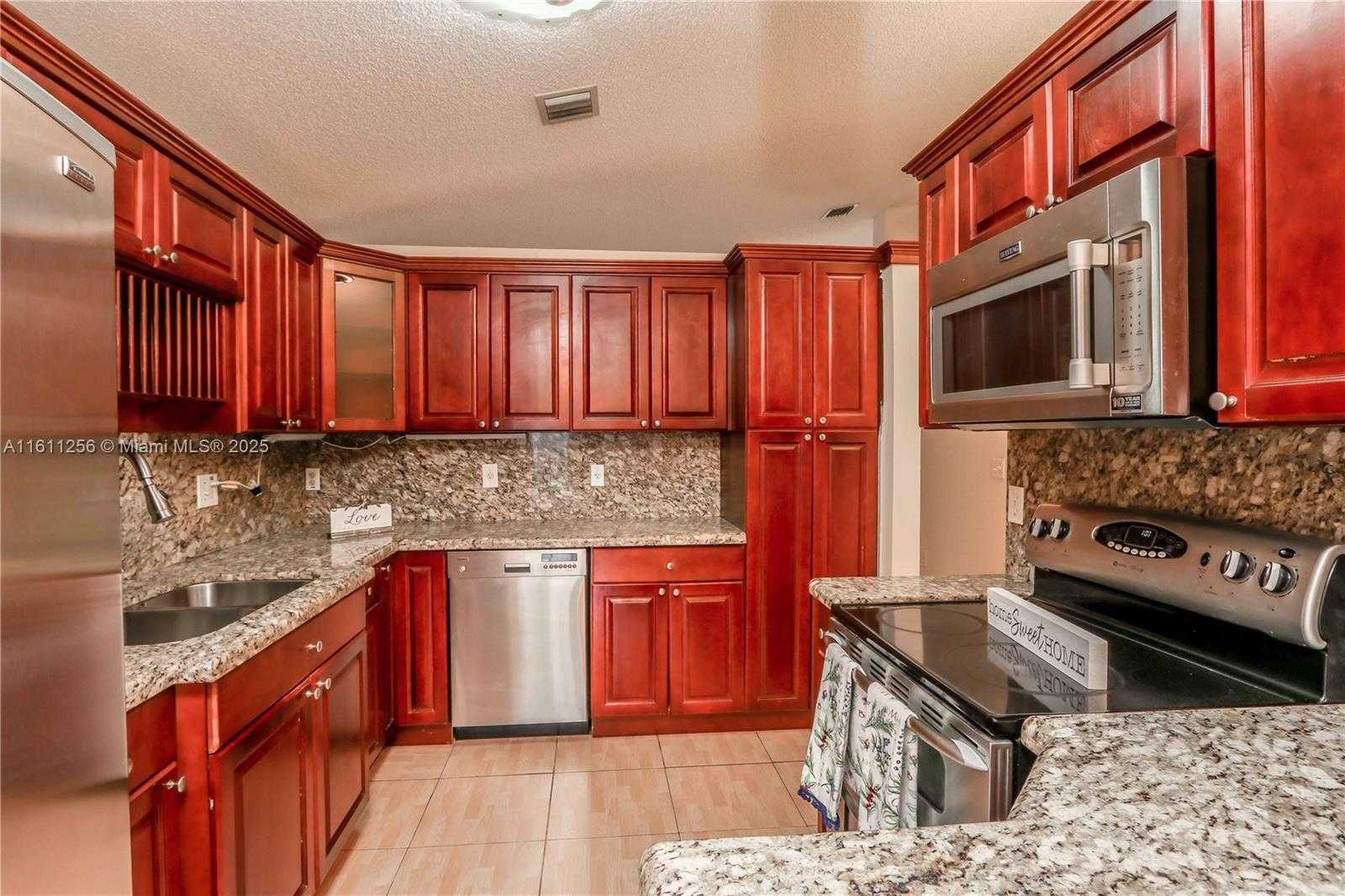 Small Image of 21532 SOUTH WEST 88TH PL, Cutler Bay Number 9