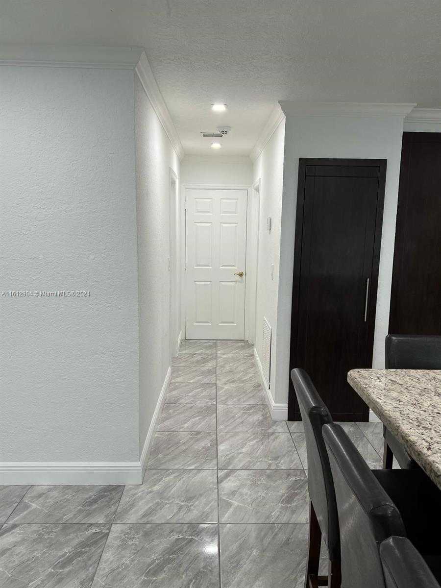 Small Image of 734 EAST 39TH ST, Hialeah Number 18