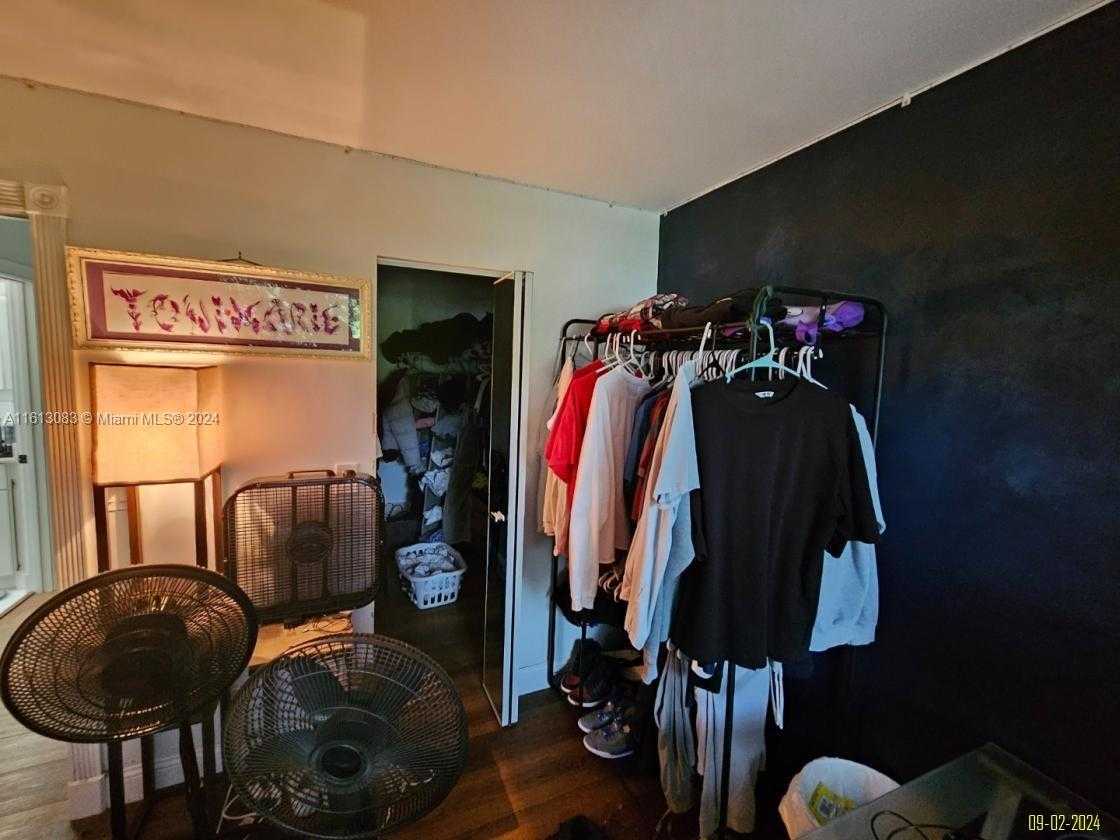 Imagen de Pequeño Objeto