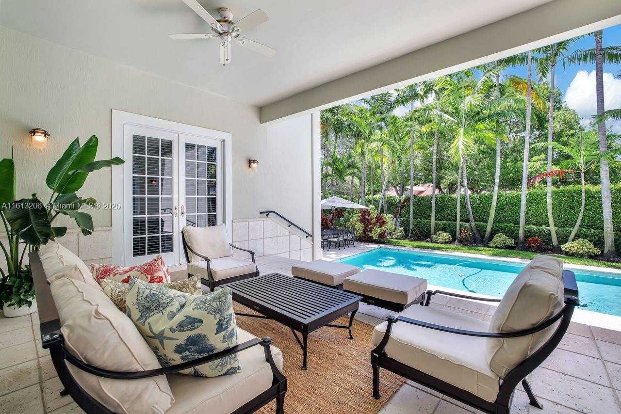 Small Image of 797 Ridgewood Rd, Key Biscayne, FL 33149, USA Number 16
