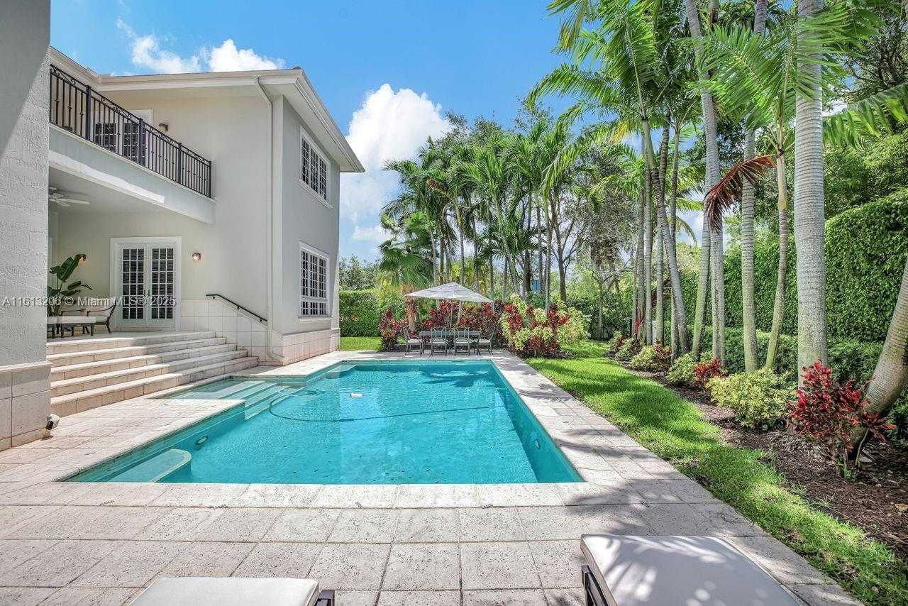 Small Image of 797 Ridgewood Rd, Key Biscayne, FL 33149, USA Number 19