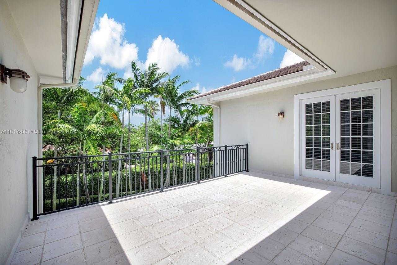 Small Image of 797 Ridgewood Rd, Key Biscayne, FL 33149, USA Number 34
