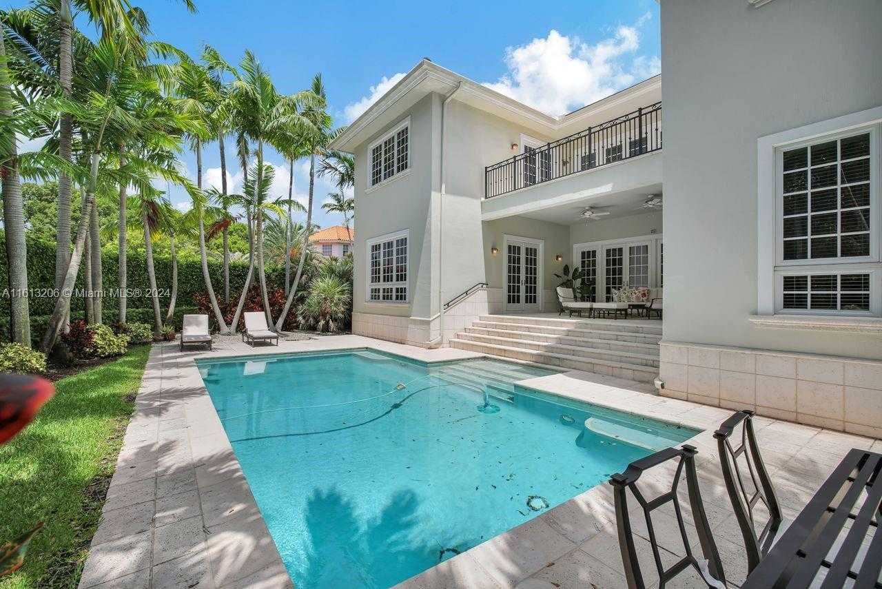 Small Image of 797 Ridgewood Rd, Key Biscayne, FL 33149, USA Number 46