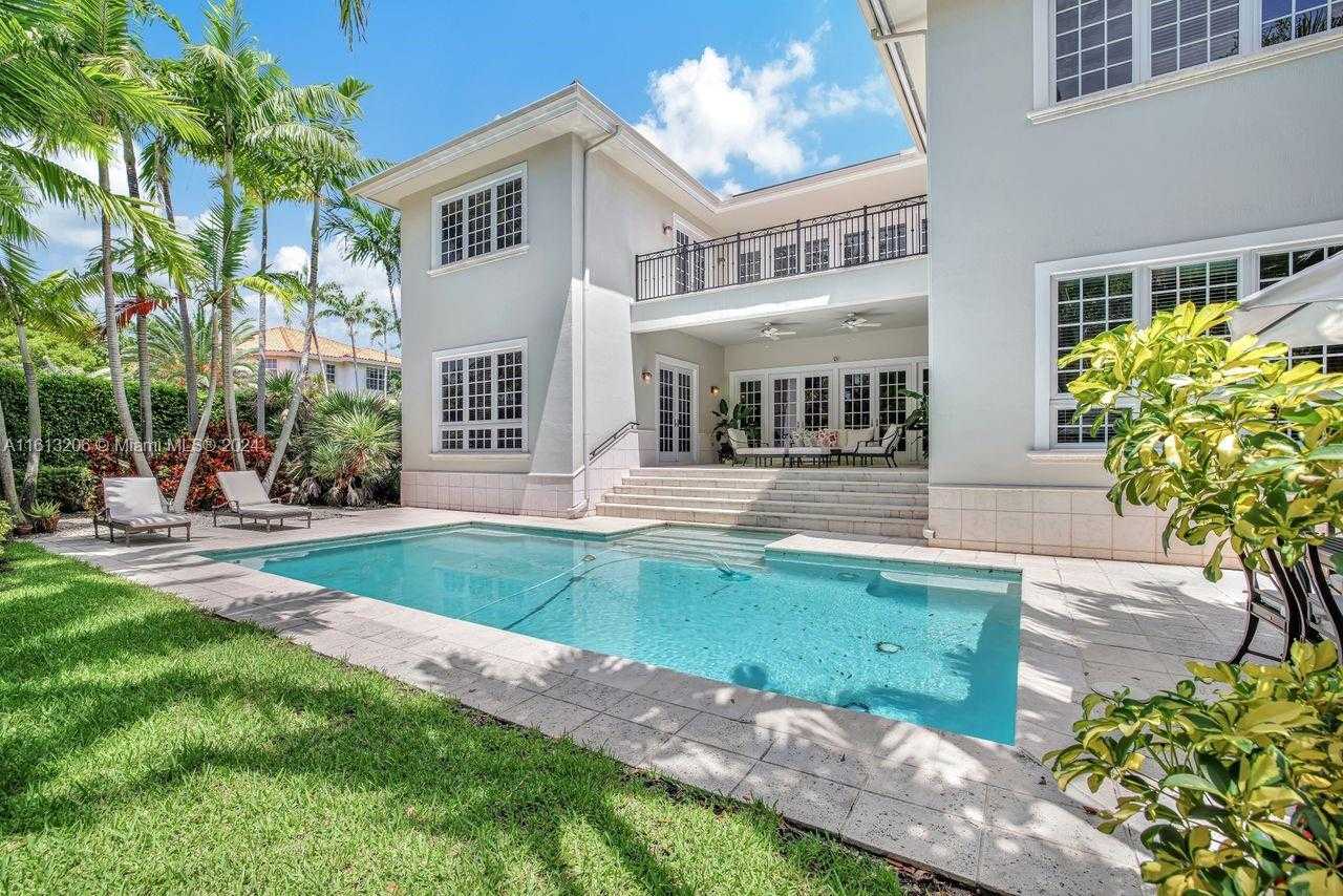 Small Image of 797 Ridgewood Rd, Key Biscayne, FL 33149, USA Number 47