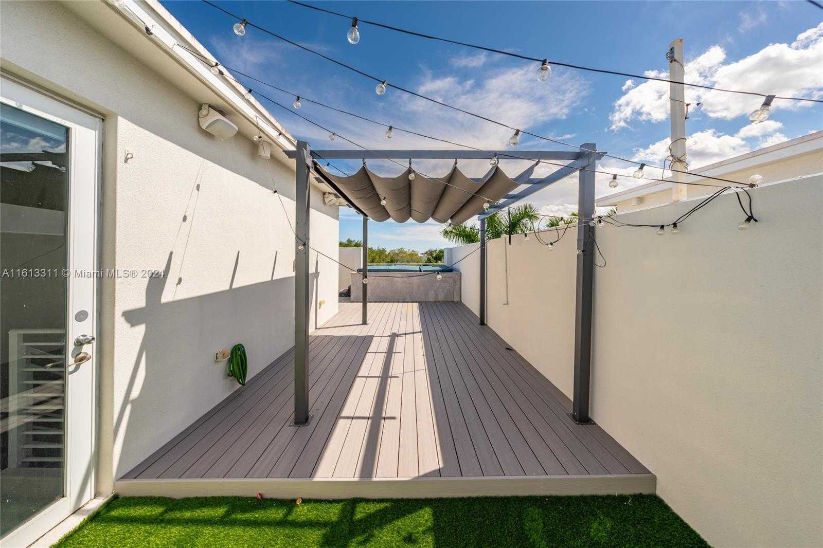 Small Image of 811 SOUTH EAST 12TH CT, Fort Lauderdale Number 15