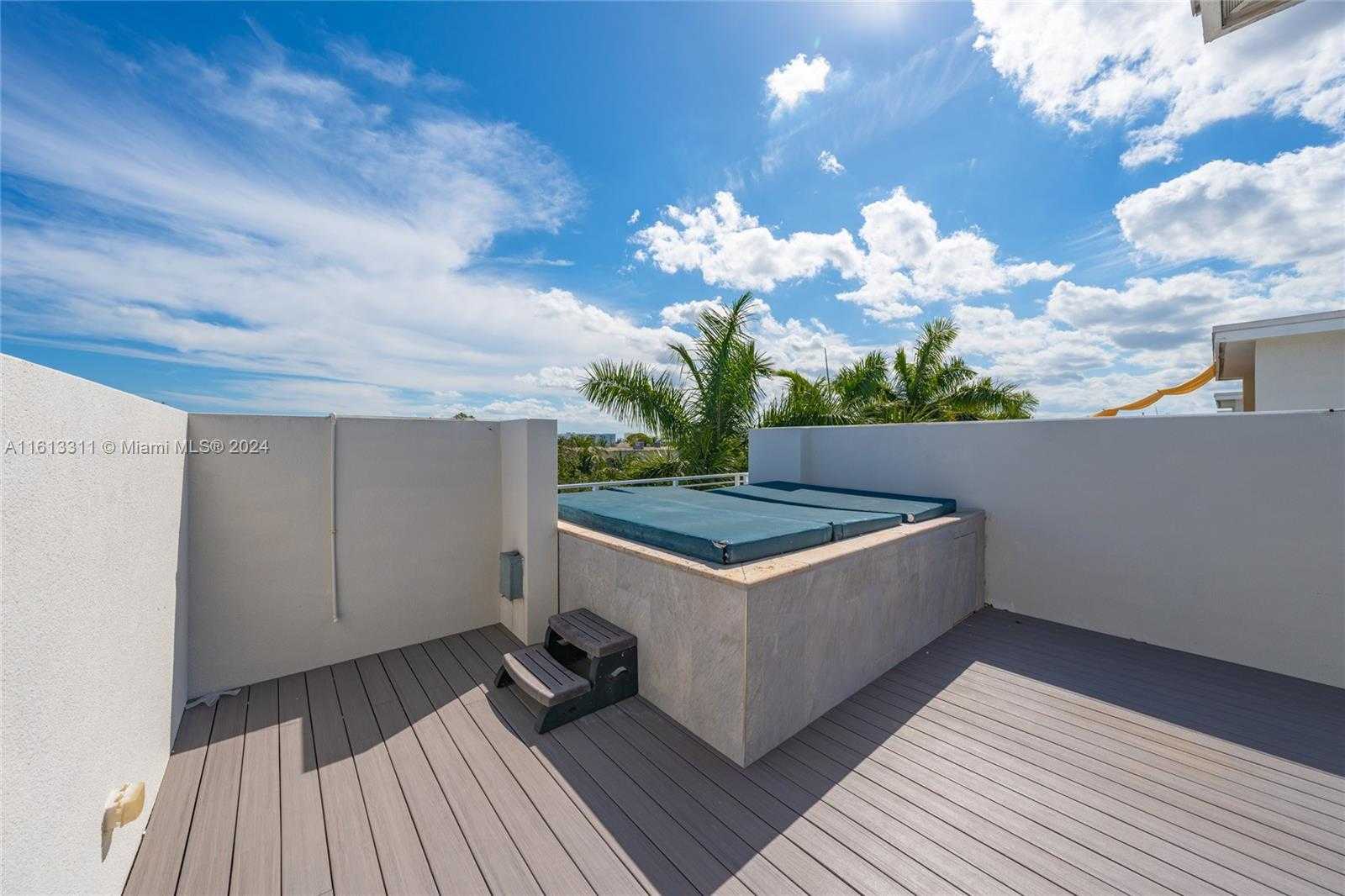 Small Image of 811 SOUTH EAST 12TH CT, Fort Lauderdale Number 17