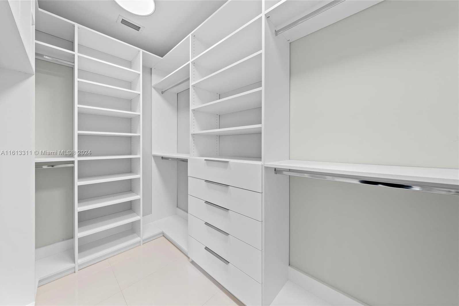 Small Image of 811 SOUTH EAST 12TH CT, Fort Lauderdale Number 6