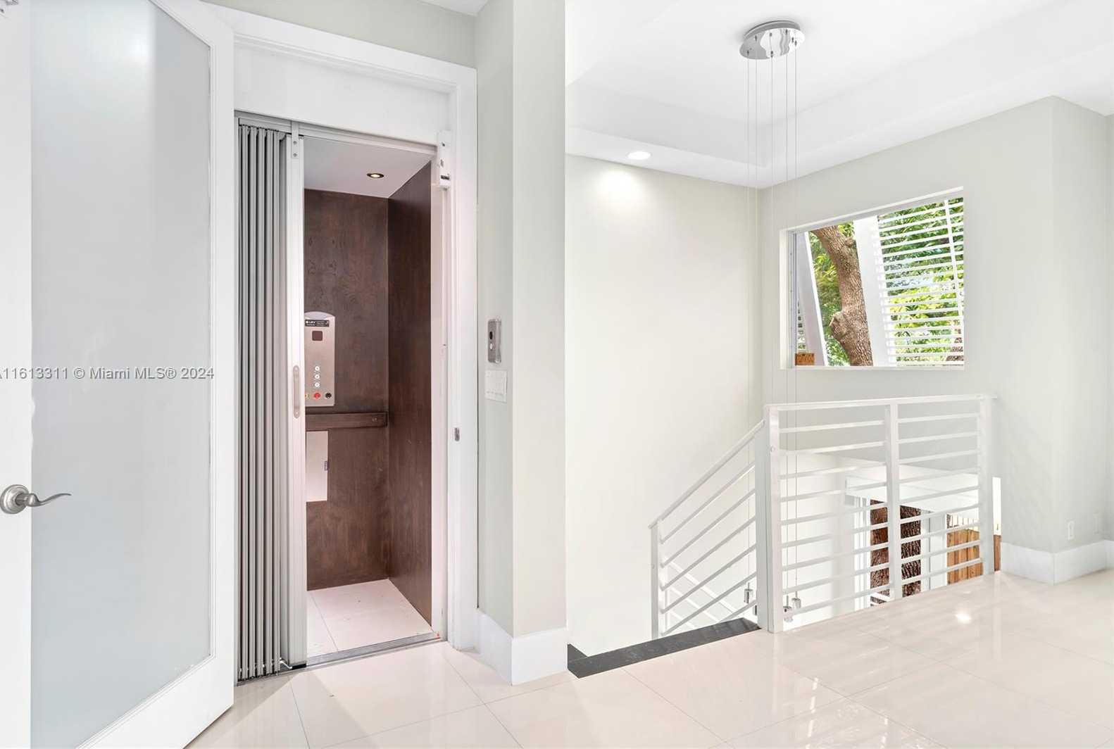 Small Image of 811 SOUTH EAST 12TH CT, Fort Lauderdale Number 8