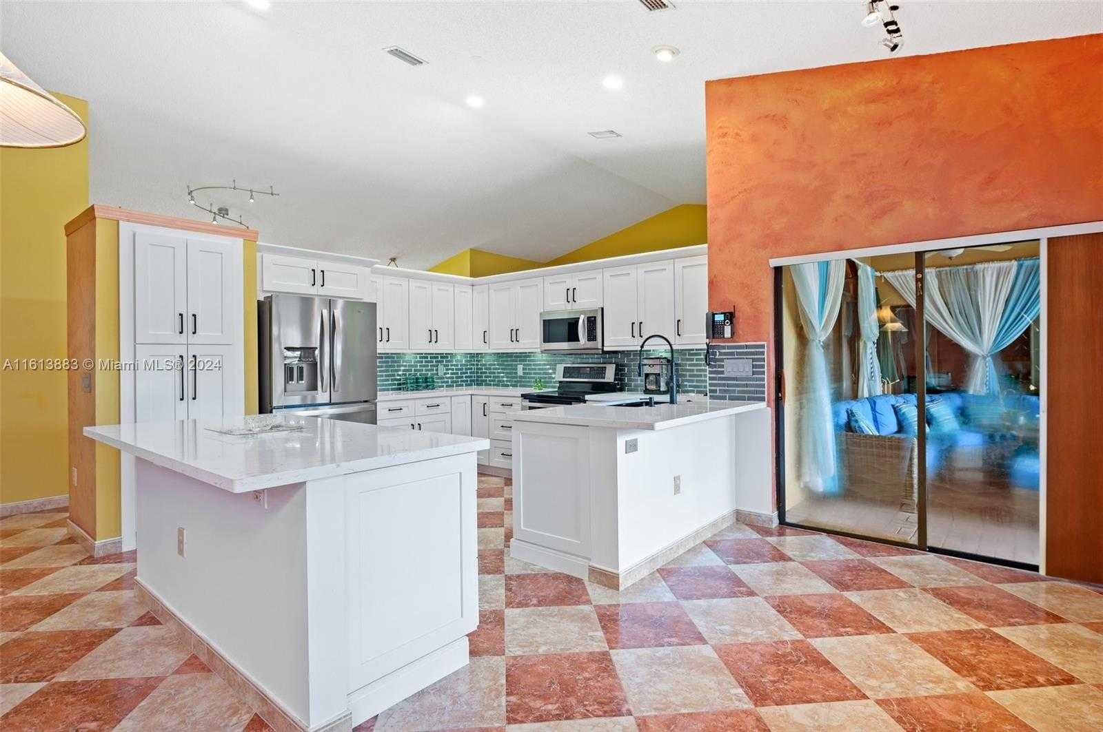 Small Image of 450 NORTH WEST 195TH AVE, Pembroke Pines Number 13