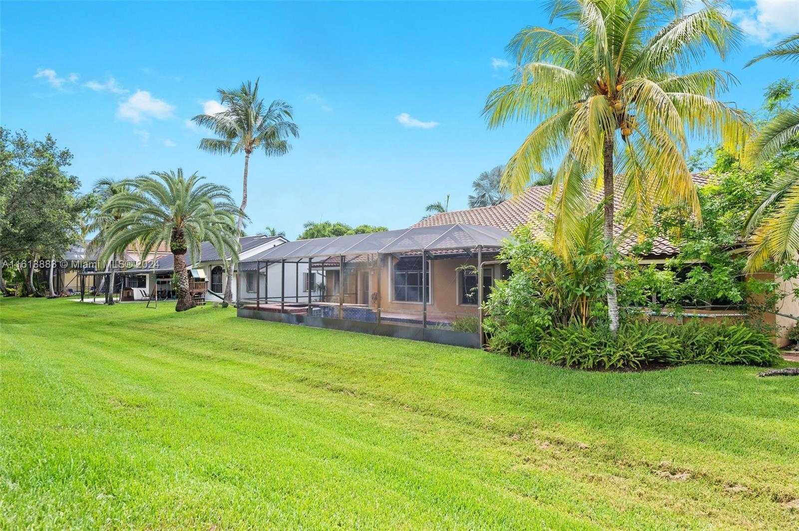 Small Image of 450 NORTH WEST 195TH AVE, Pembroke Pines Number 36
