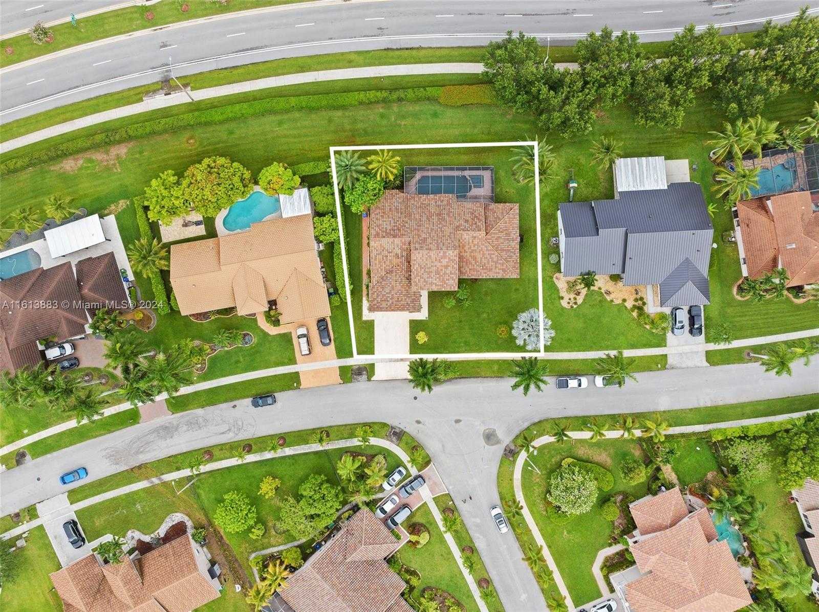 Small Image of 450 NORTH WEST 195TH AVE, Pembroke Pines Number 38
