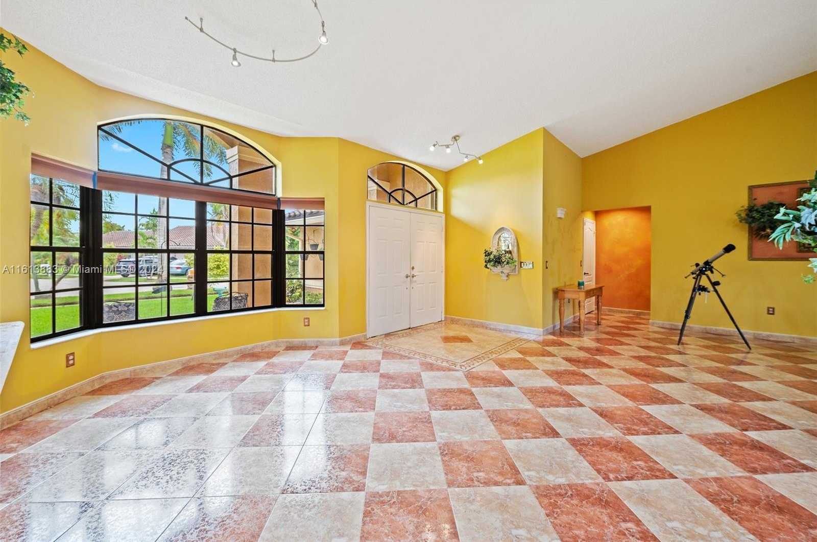 Small Image of 450 NORTH WEST 195TH AVE, Pembroke Pines Number 7
