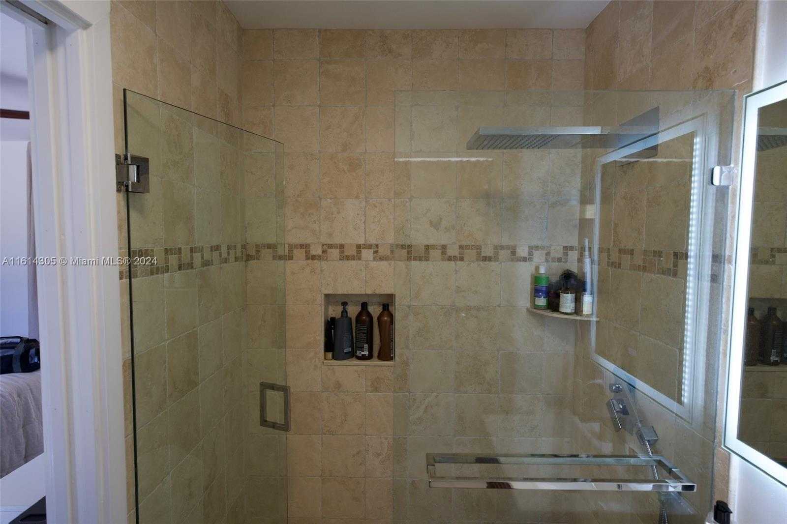 Small Image of 2156 NORTH EAST 18TH AVE, Wilton Manors Number 10