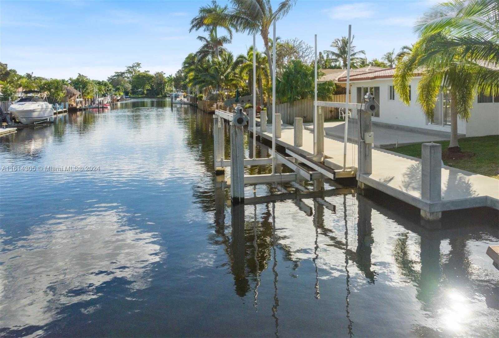 Small Image of 2156 NORTH EAST 18TH AVE, Wilton Manors Number 24