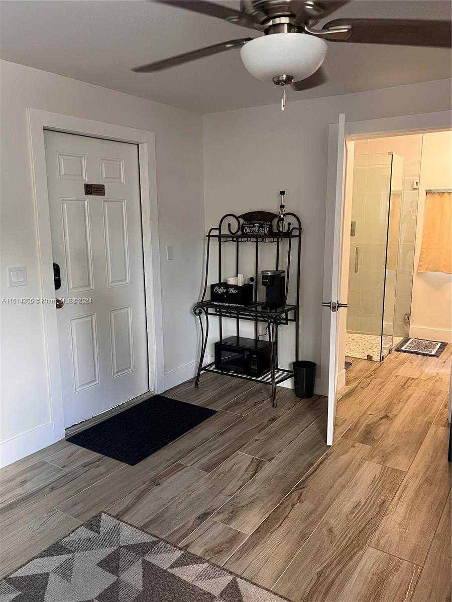 Small Image of 2156 NORTH EAST 18TH AVE, Wilton Manors Number 33