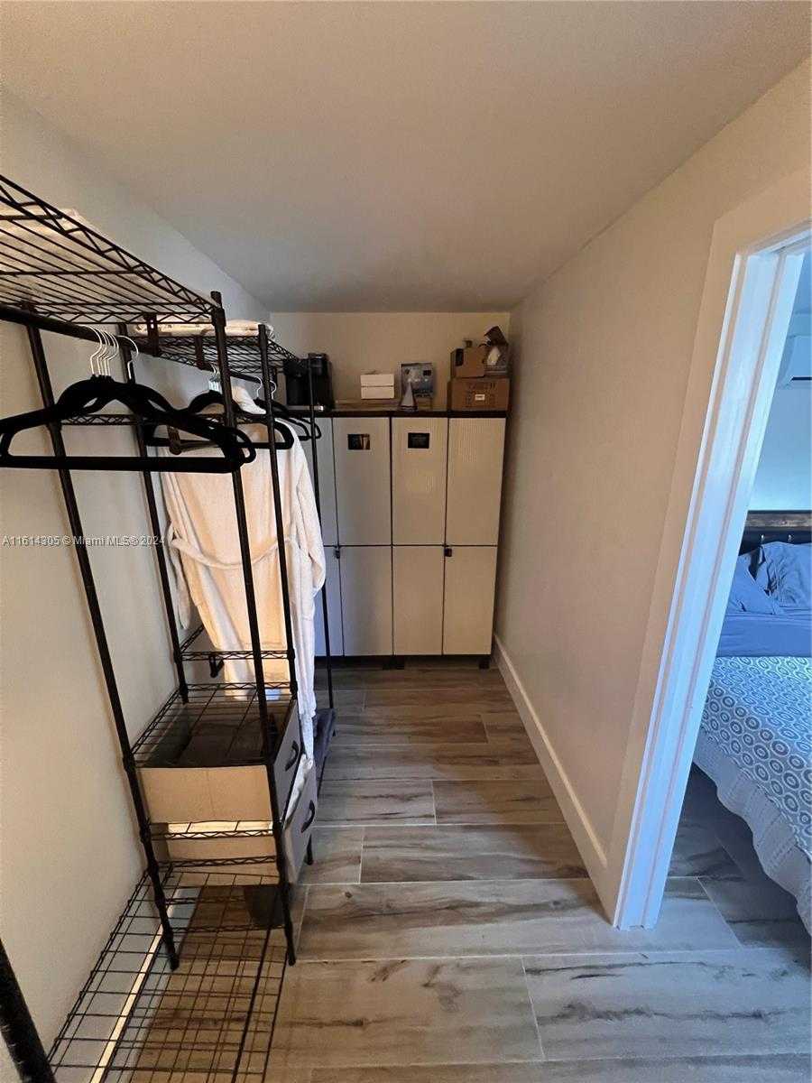 Small Image of 2156 NORTH EAST 18TH AVE, Wilton Manors Number 38
