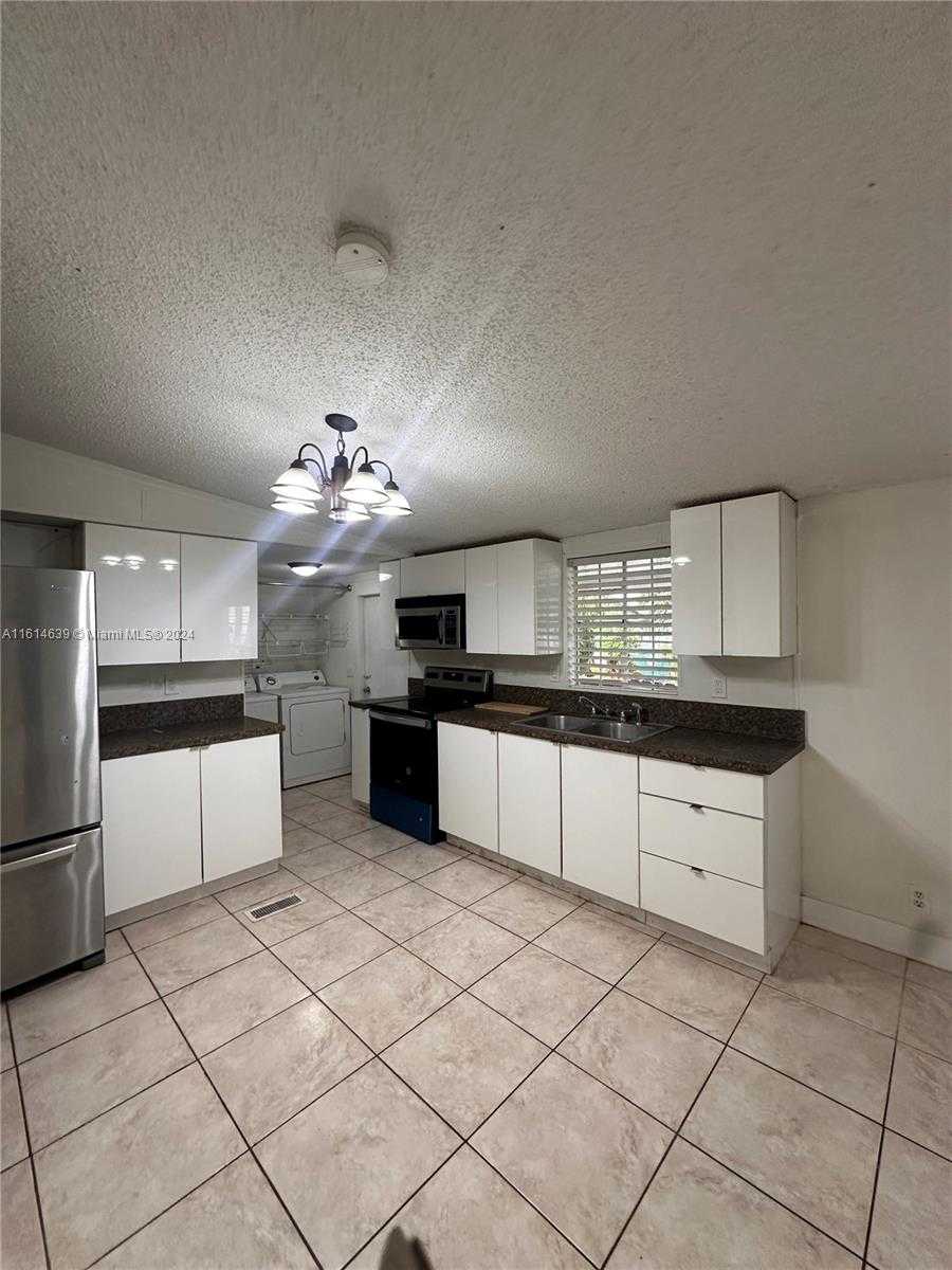 Small Image of 19800 SOUTH WEST 180TH #470, Miami Number 10