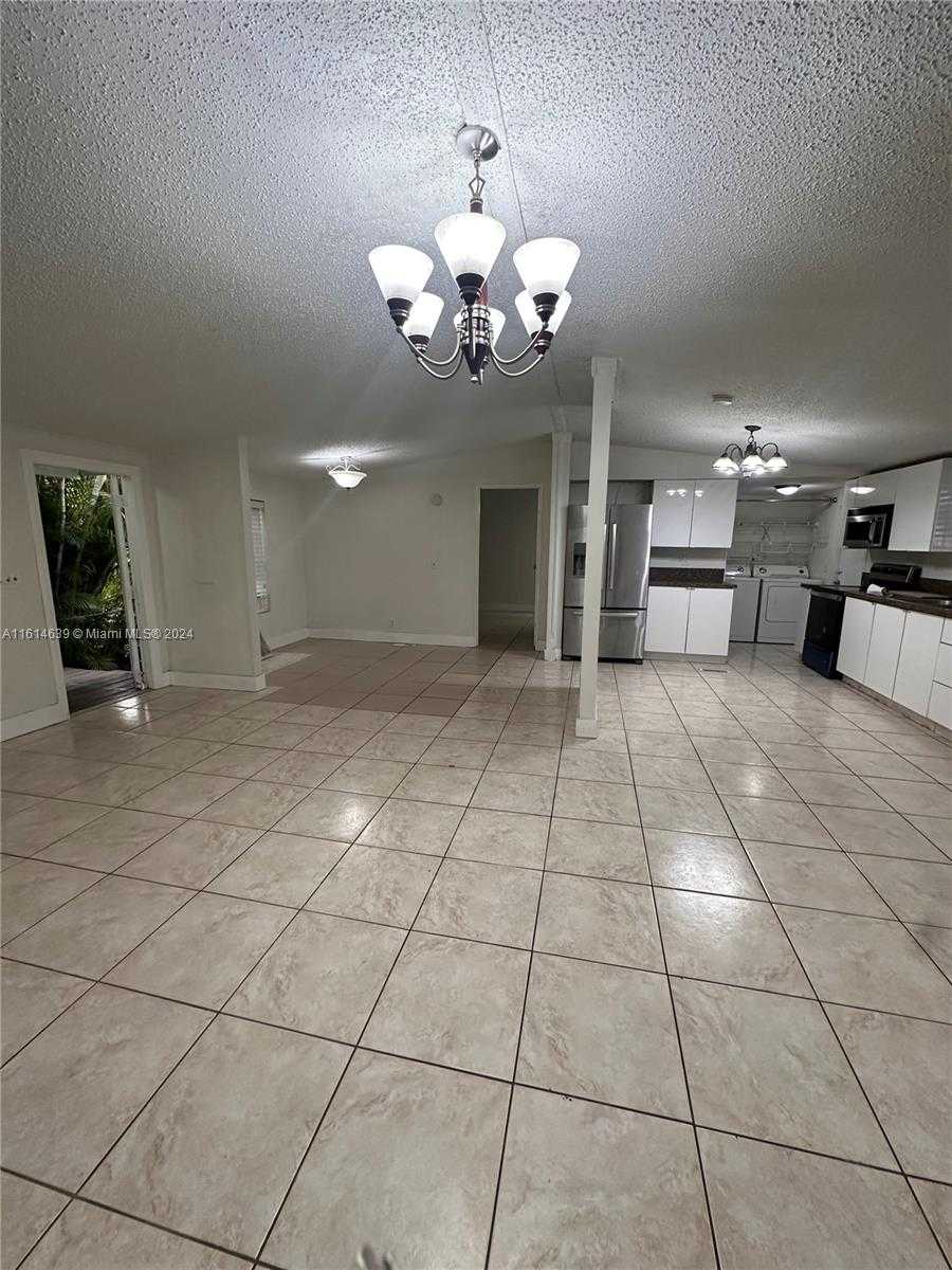 Small Image of 19800 SOUTH WEST 180TH #470, Miami Number 6