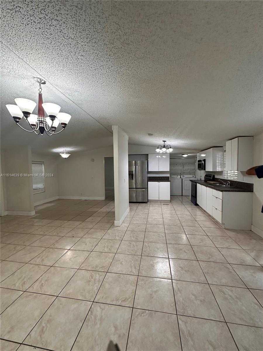 Small Image of 19800 SOUTH WEST 180TH #470, Miami Number 8