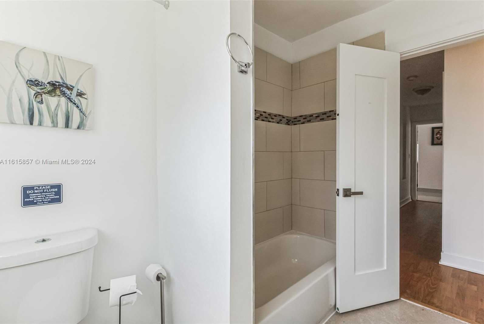 Small Image of 633 NORTH CRESCENT DR, Hollywood Number 16