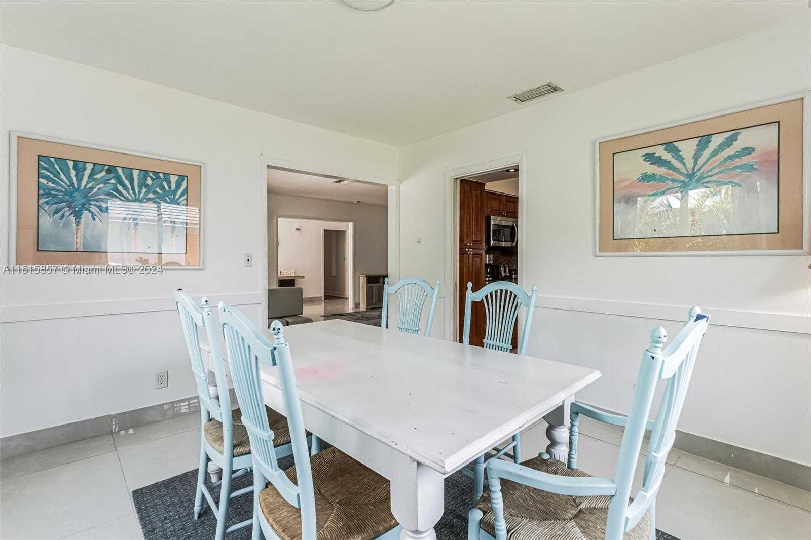 Small Image of 633 NORTH CRESCENT DR, Hollywood Number 42
