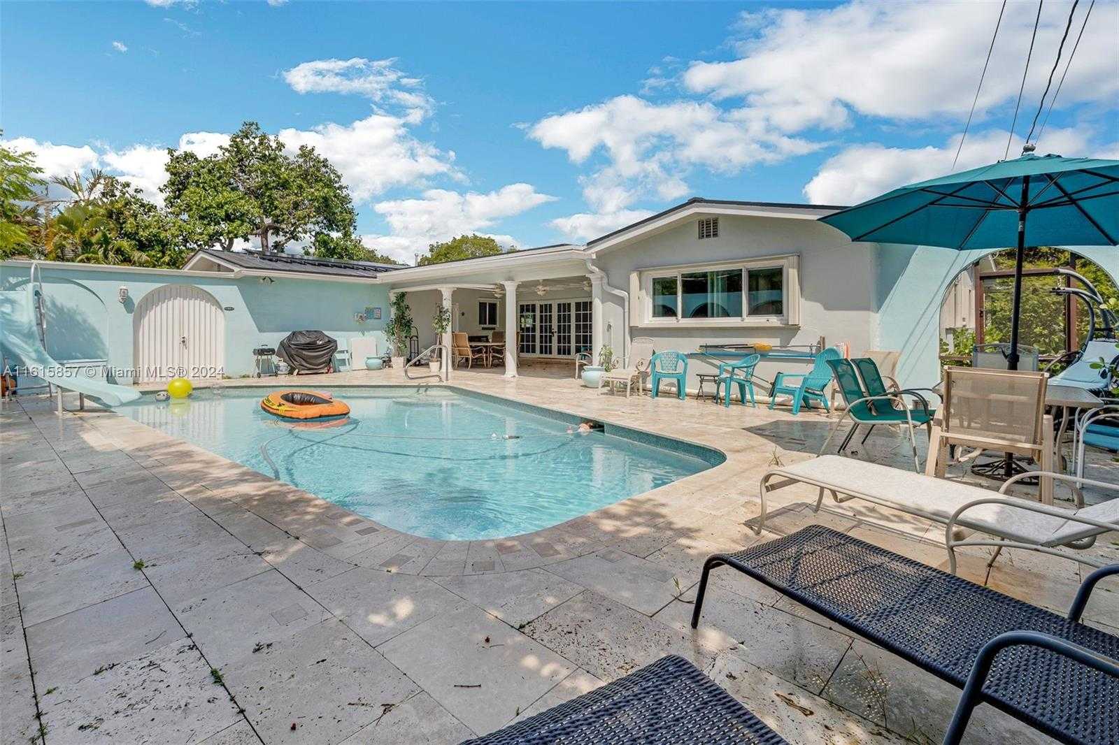 Small Image of 633 NORTH CRESCENT DR, Hollywood Number 50