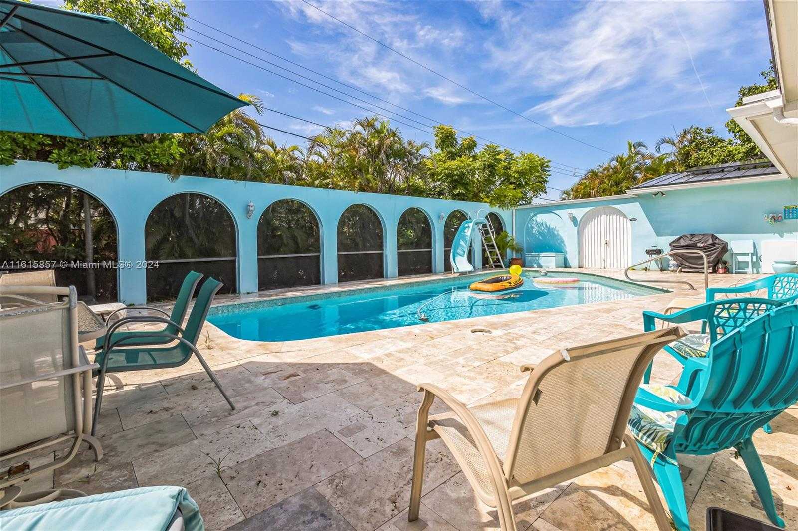 Small Image of 633 NORTH CRESCENT DR, Hollywood Number 51