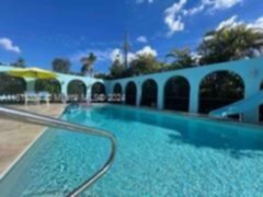 Small Image of 633 NORTH CRESCENT DR, Hollywood Number 71