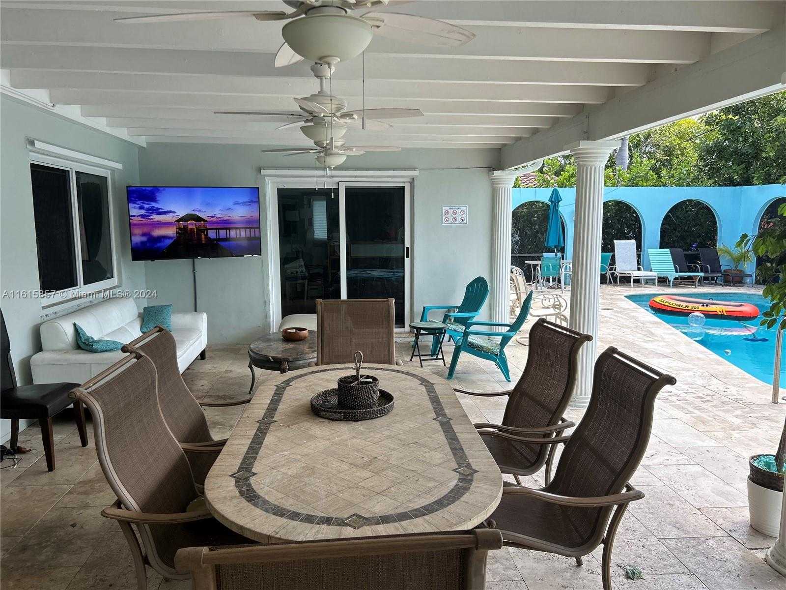 Small Image of 633 NORTH CRESCENT DR, Hollywood Number 76