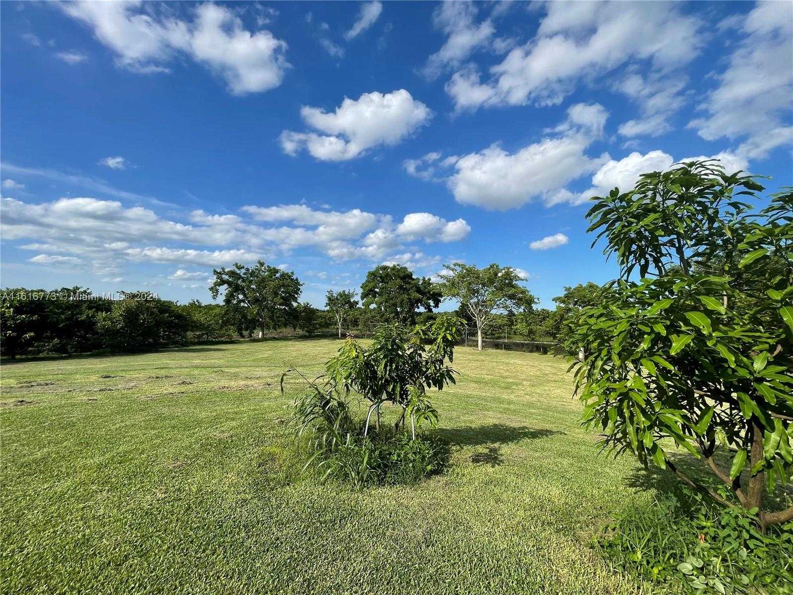 Small Image of 31002 SOUTH WEST 212TH AVE, Homestead Number 28