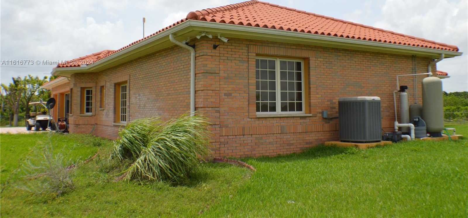 Small Image of 31002 SOUTH WEST 212TH AVE, Homestead Number 3