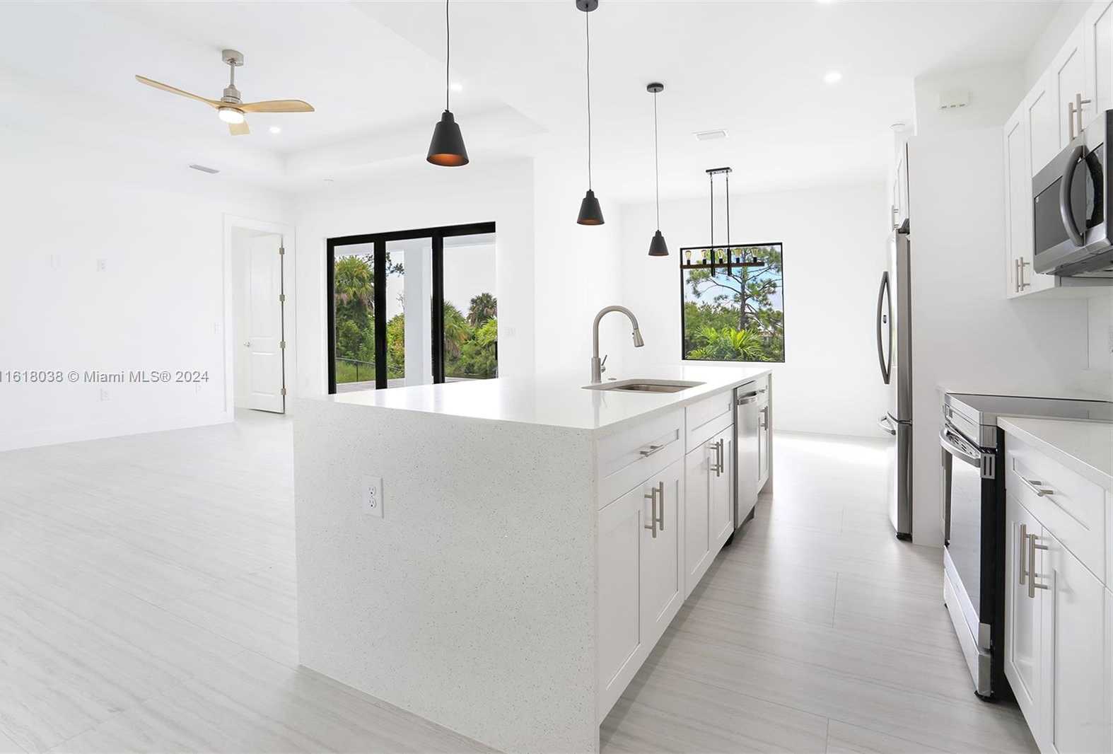 Small Image of 3423 NORTH EAST 13TH AVE, Cape Coral Number 19