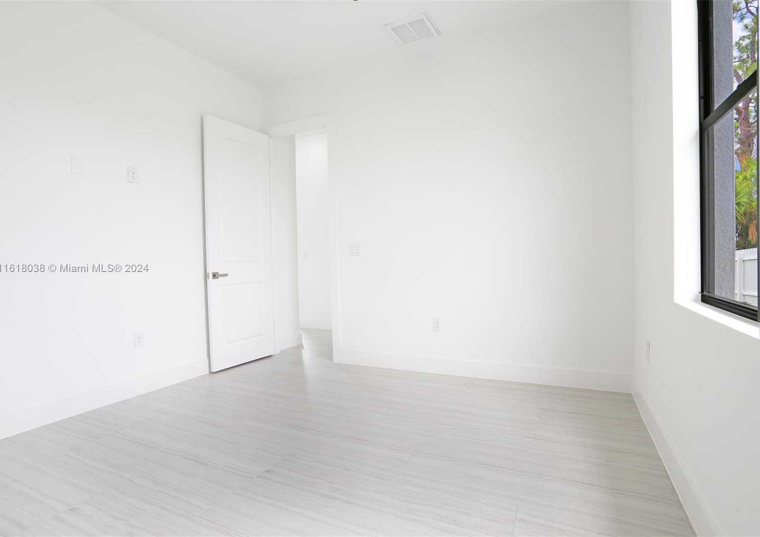 Small Image of 3423 NORTH EAST 13TH AVE, Cape Coral Number 37