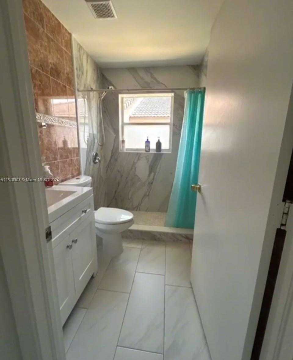 Small Image of 17914 SOUTH WEST 29TH CT, Miramar Number 12