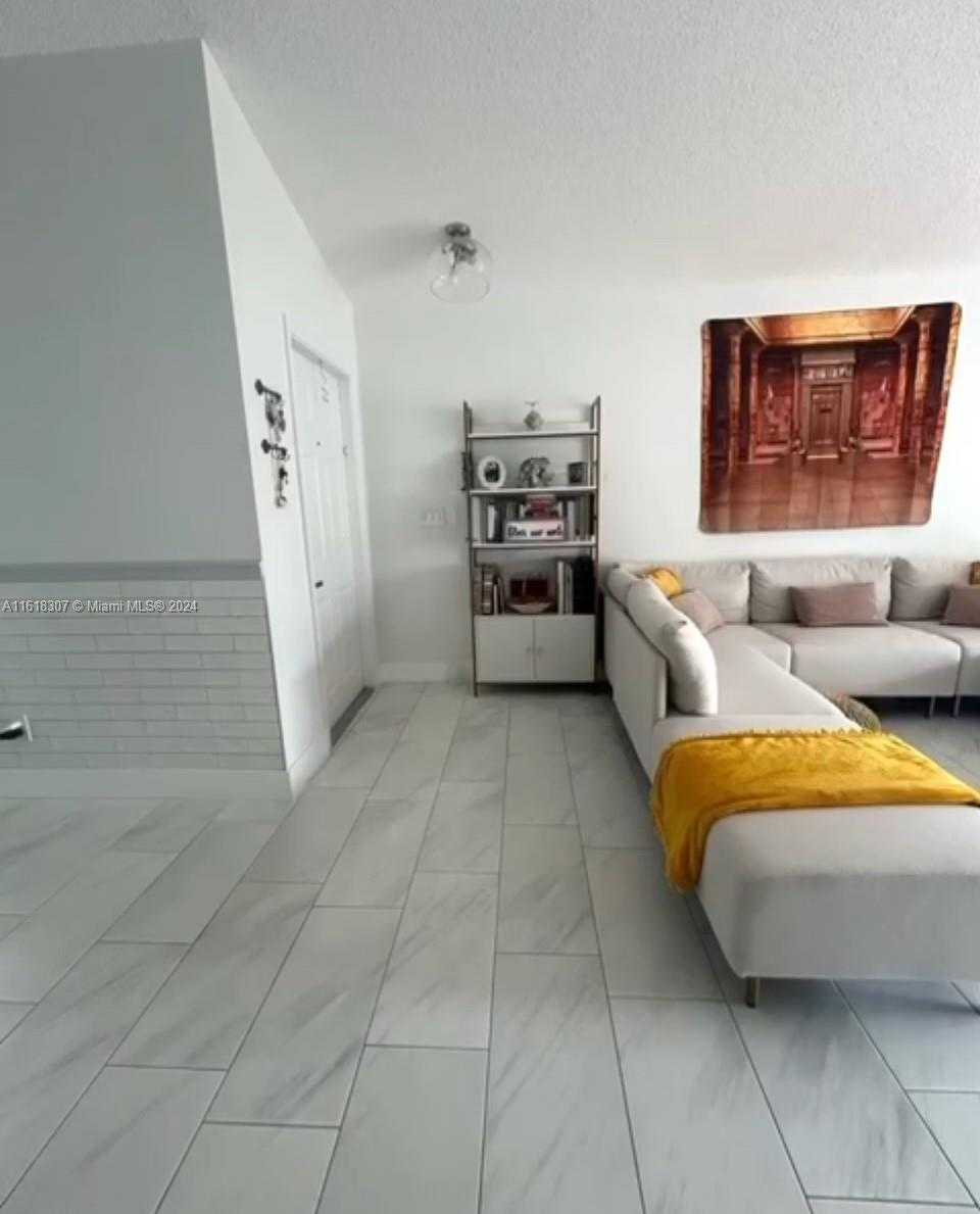 Small Image of 17914 SOUTH WEST 29TH CT, Miramar Number 2