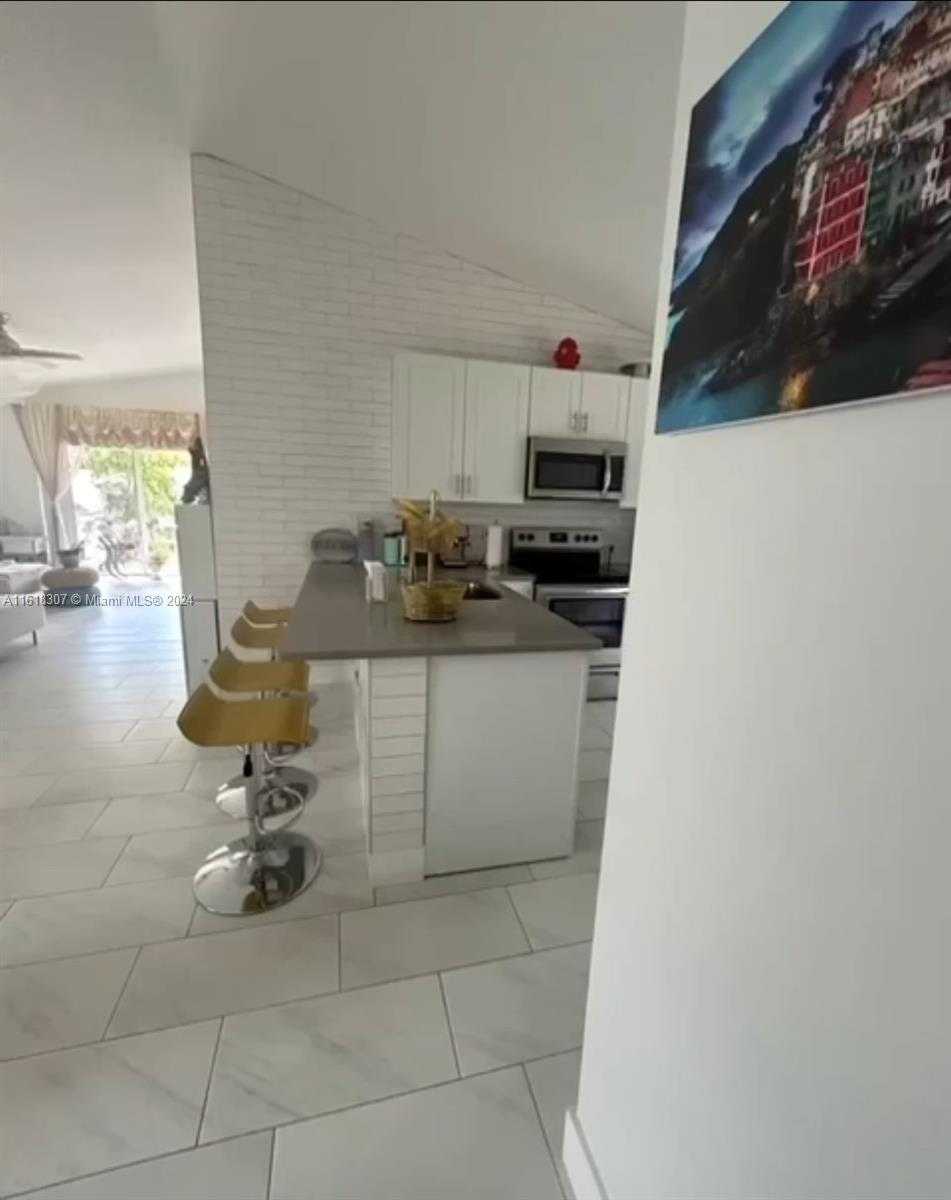 Small Image of 17914 SOUTH WEST 29TH CT, Miramar Number 5
