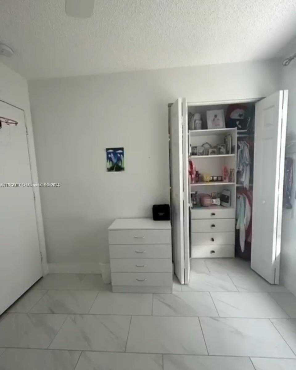 Small Image of 17914 SOUTH WEST 29TH CT, Miramar Number 7