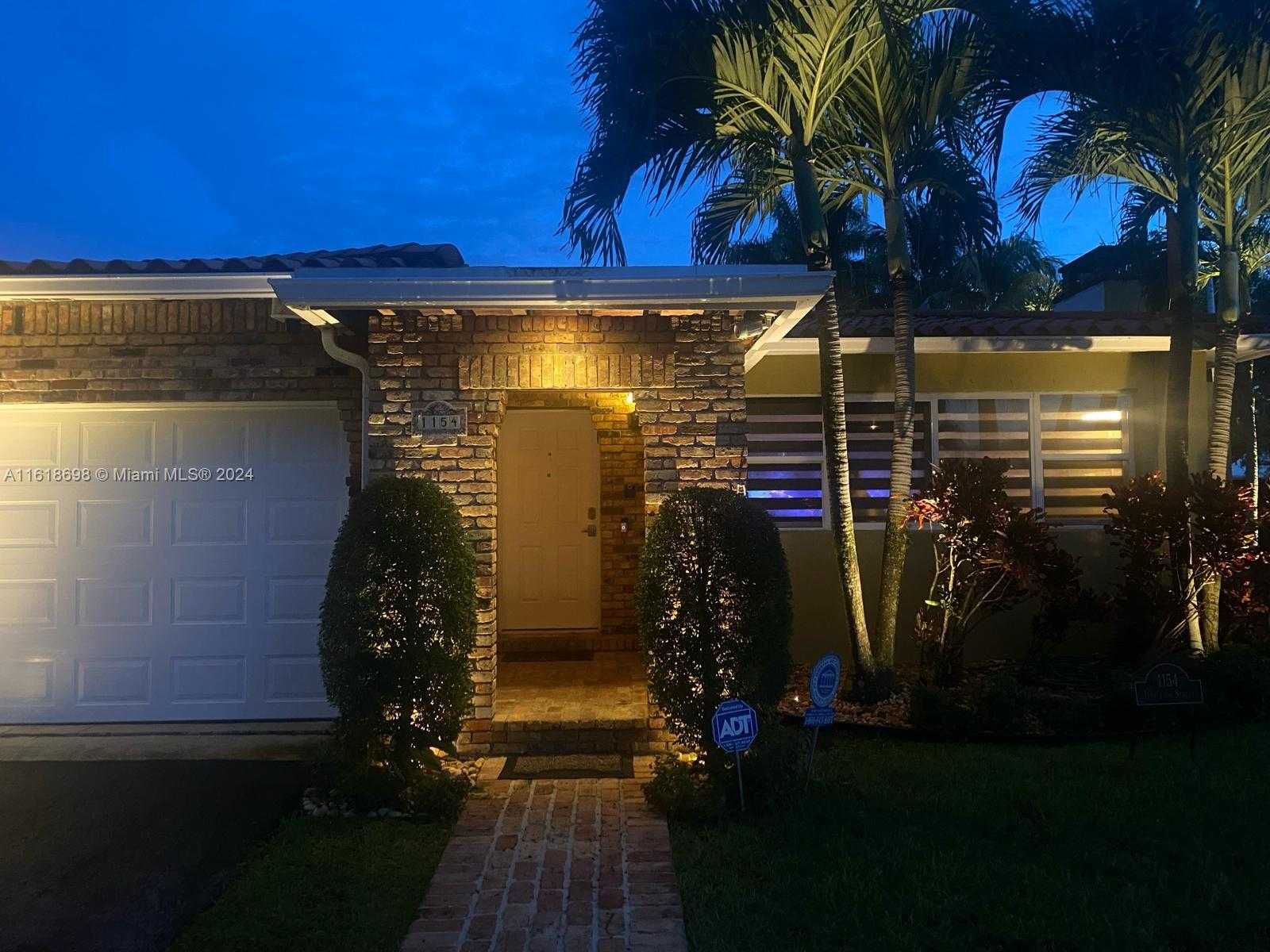 Small Image of 1154 JEFFERSON ST, Hollywood Number 2