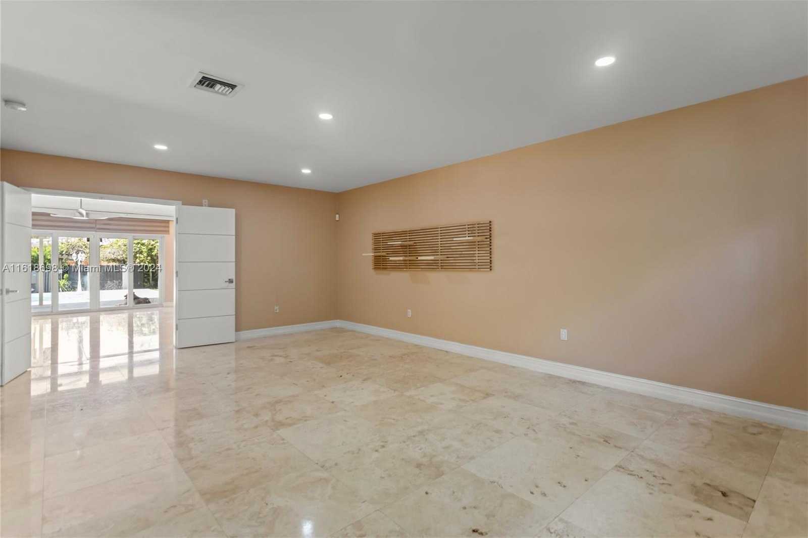 Small Image of 1154 JEFFERSON ST, Hollywood Number 31
