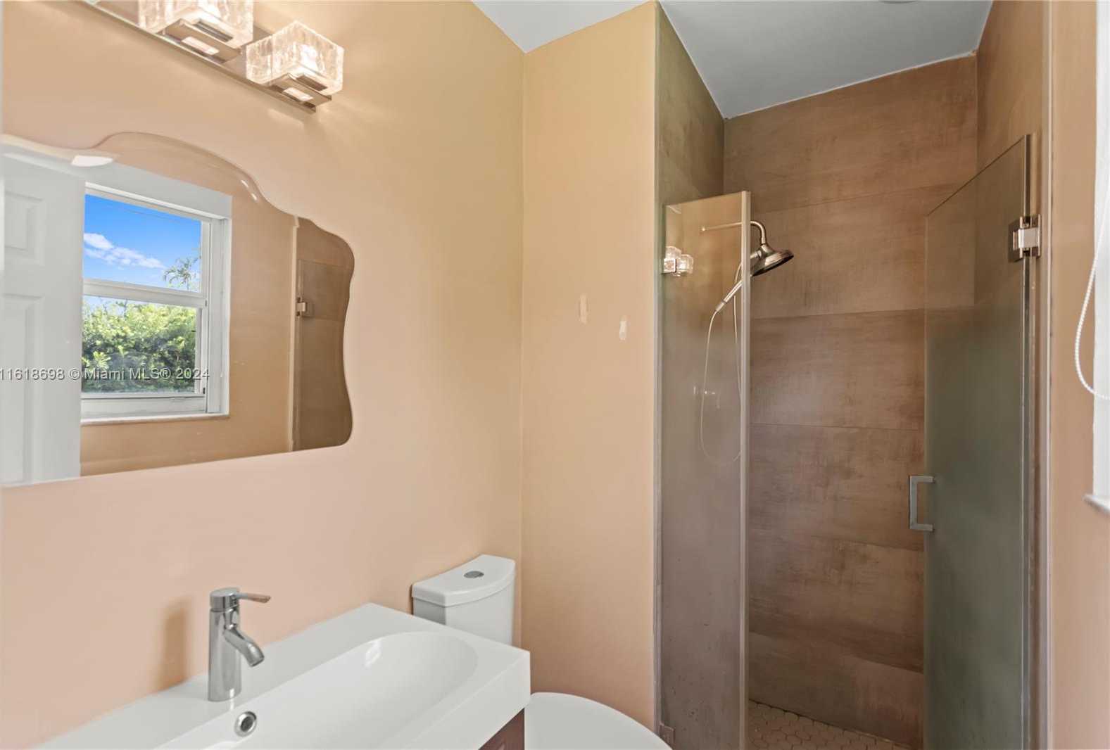 Small Image of 1154 JEFFERSON ST, Hollywood Number 54