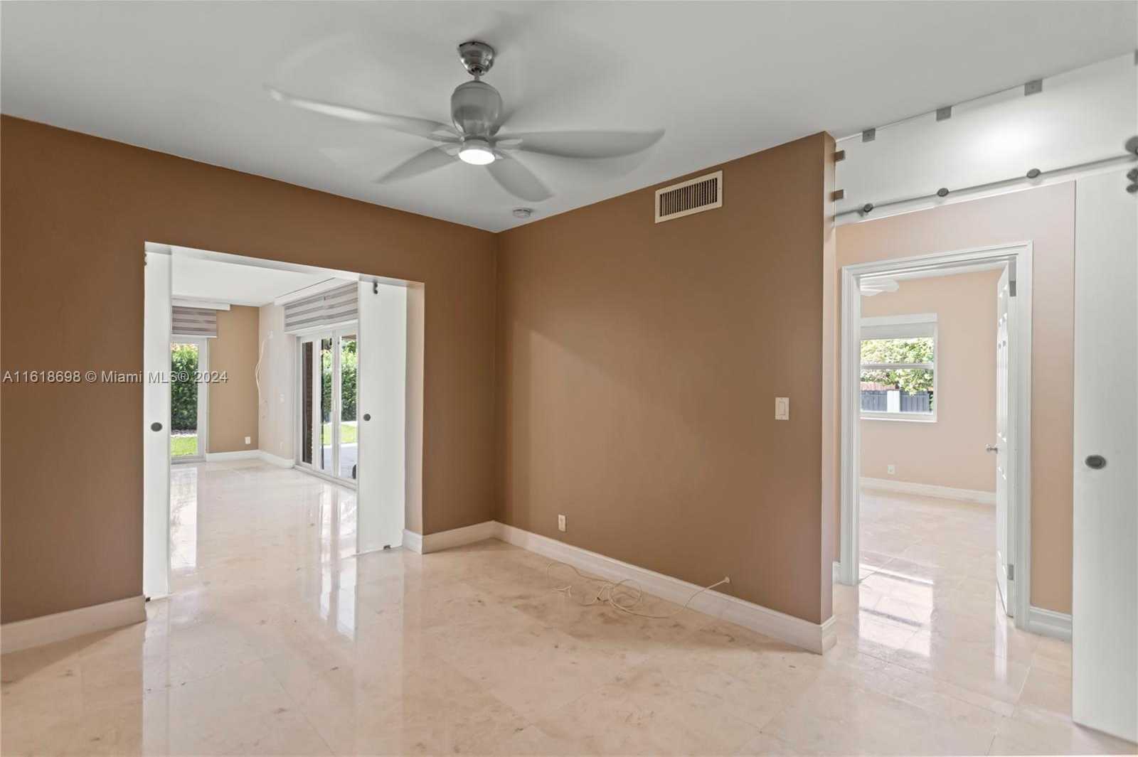 Small Image of 1154 JEFFERSON ST, Hollywood Number 61