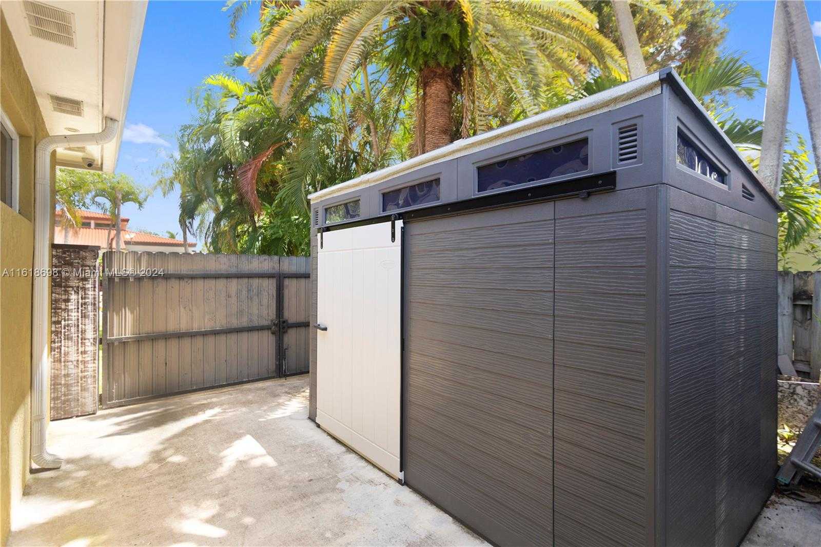 Small Image of 1154 JEFFERSON ST, Hollywood Number 72