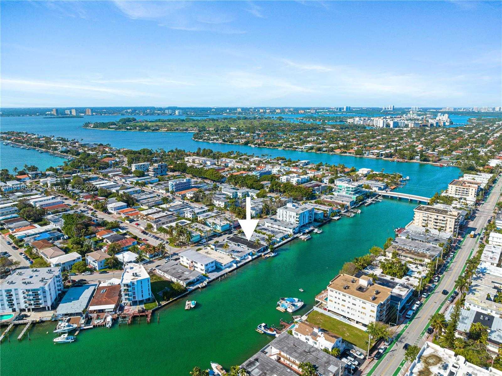 Small Image of 8221 CRESPI BLVD, Miami Beach Number 13