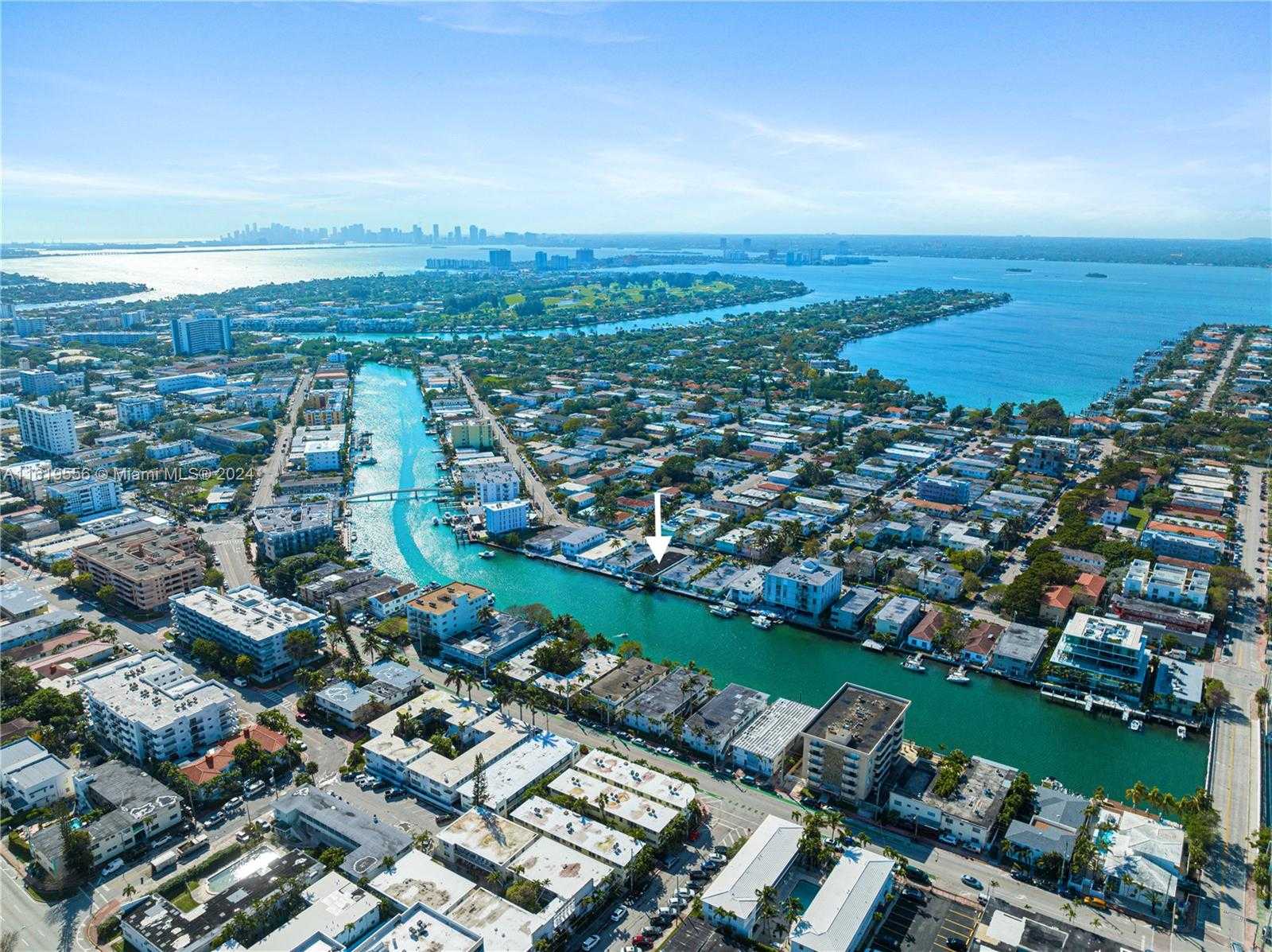 Small Image of 8221 CRESPI BLVD, Miami Beach Number 14