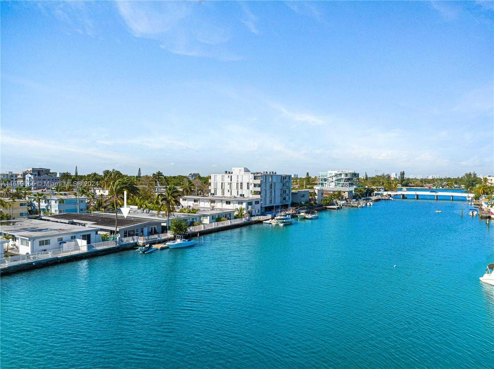 Small Image of 8221 CRESPI BLVD, Miami Beach Number 16