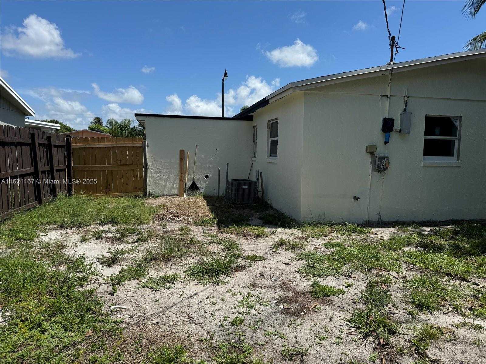 Small Image of 632 NORTH WEST 19TH ST, Pompano Beach Number 10