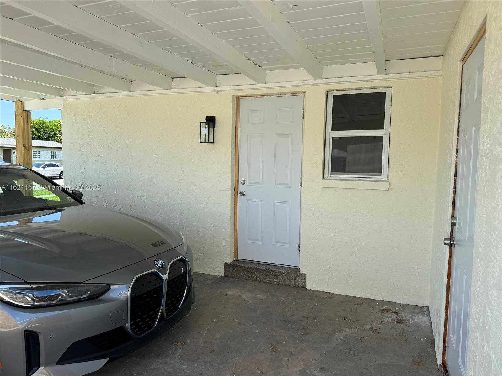 Small Image of 632 NORTH WEST 19TH ST, Pompano Beach Number 4