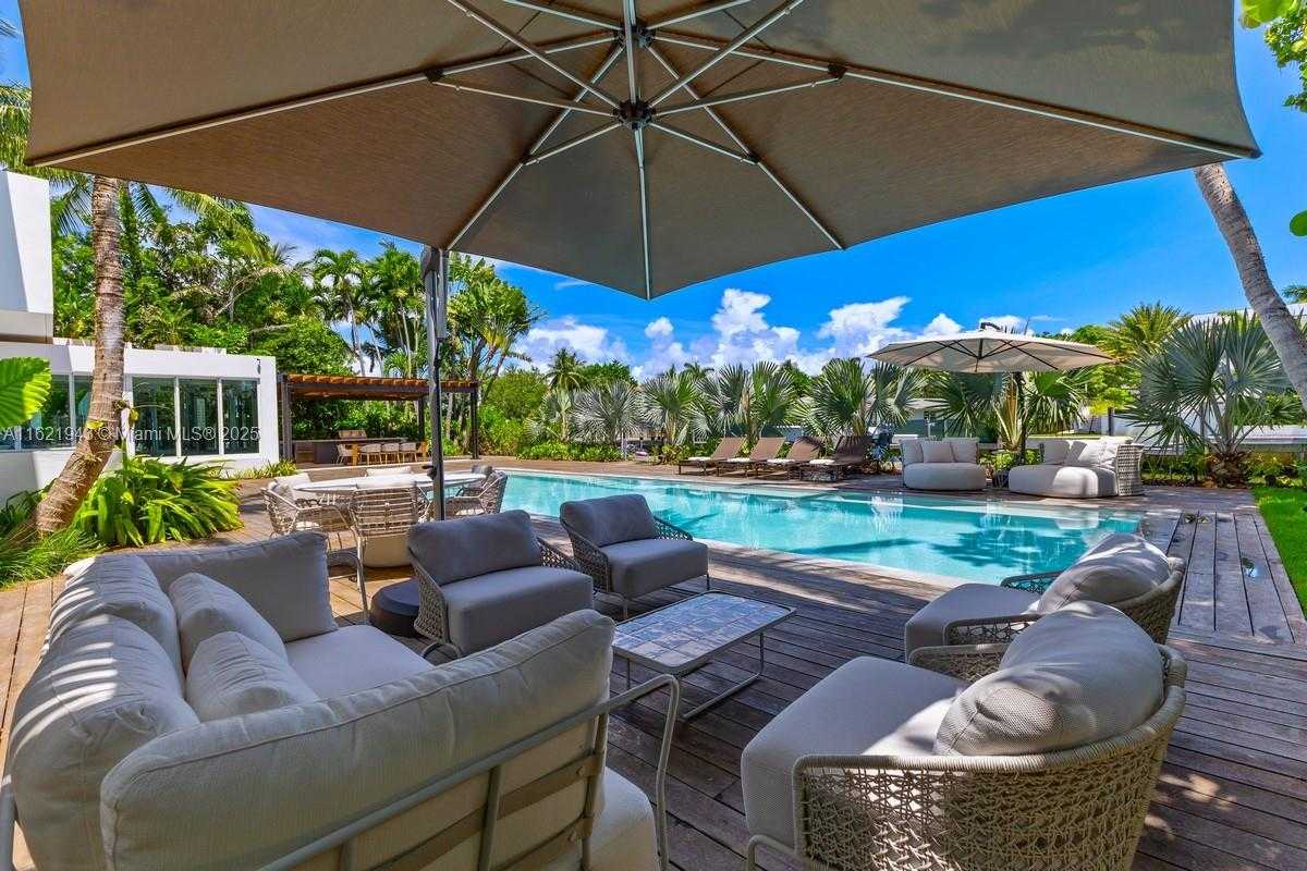 Small Image of 161 CAPE FLORIDA DR, Key Biscayne Number 38