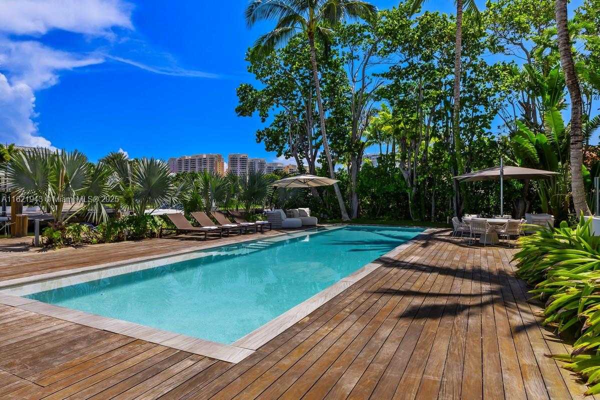 Small Image of 161 CAPE FLORIDA DR, Key Biscayne Number 43